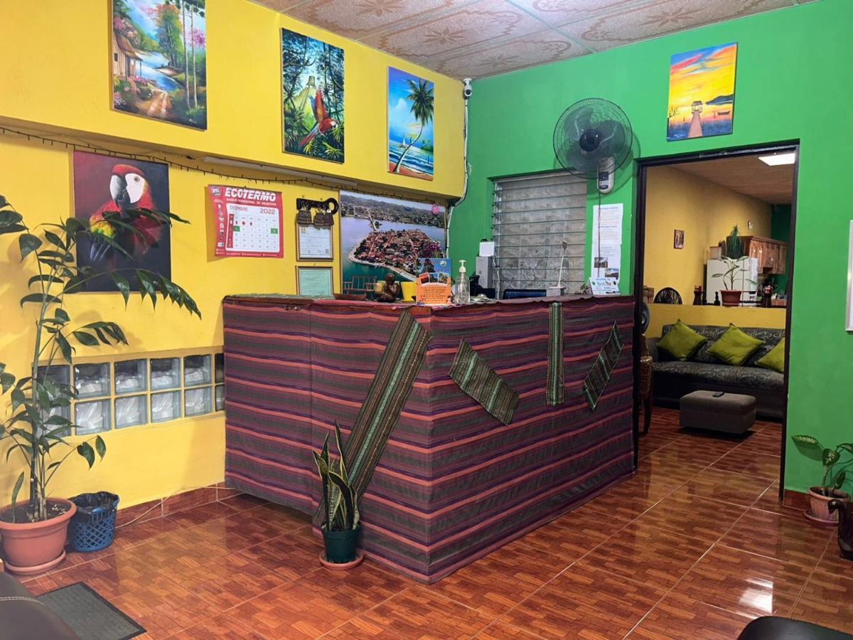 Casa Maya Itza Flores Exterior foto