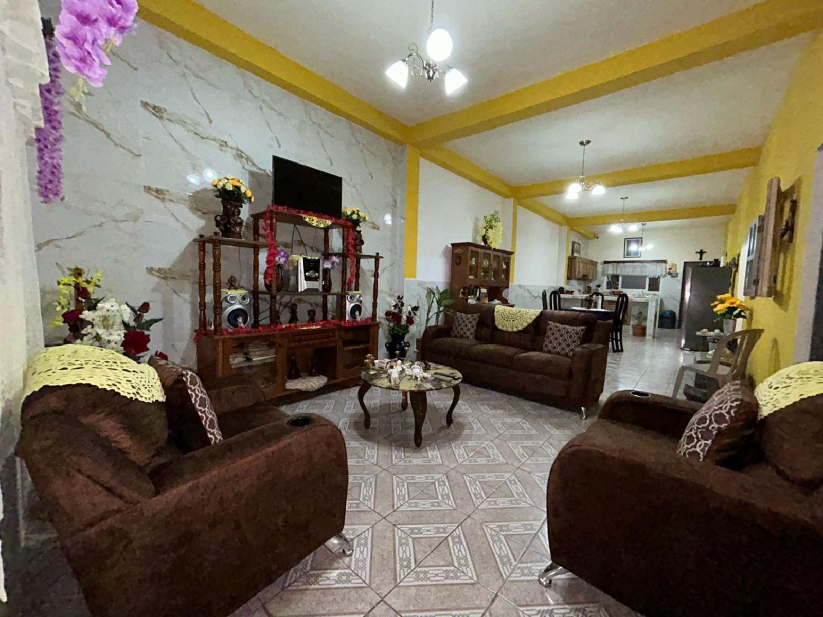 Casa Maya Itza Flores Exterior foto