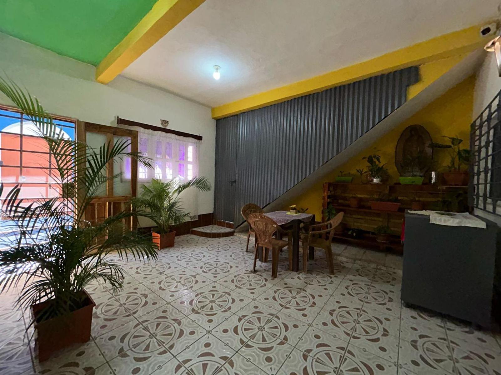 Casa Maya Itza Flores Exterior foto