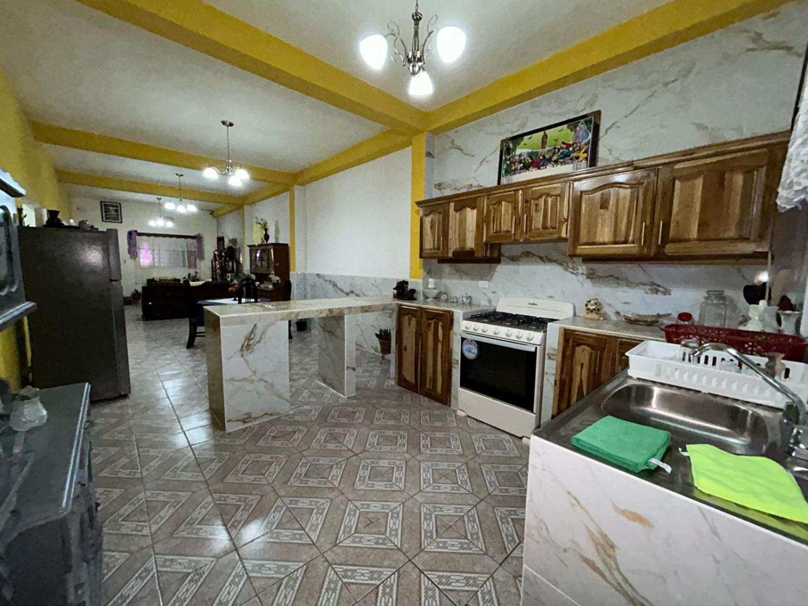 Casa Maya Itza Flores Exterior foto