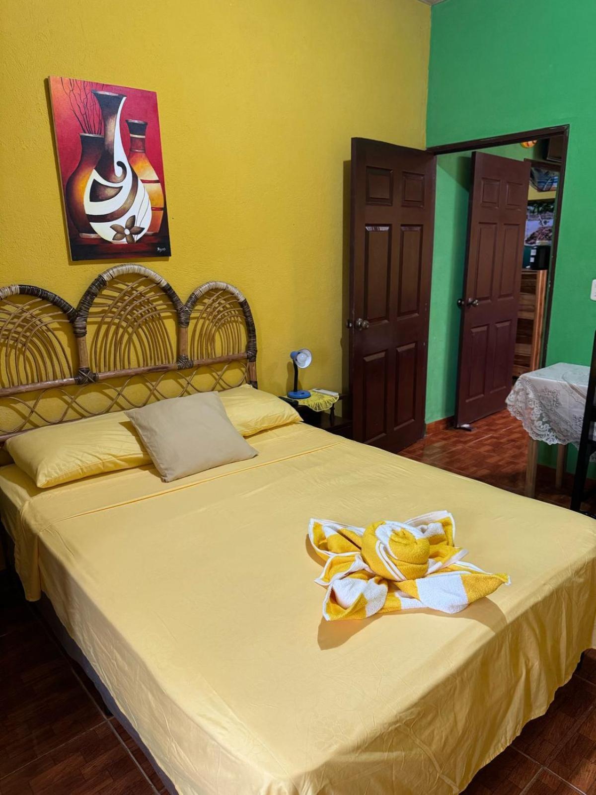 Casa Maya Itza Flores Exterior foto